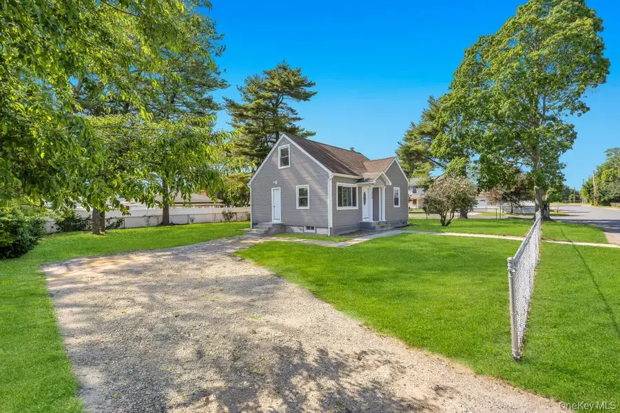 1828 Stein Drive, Bay Shore, NY 11706 - #3