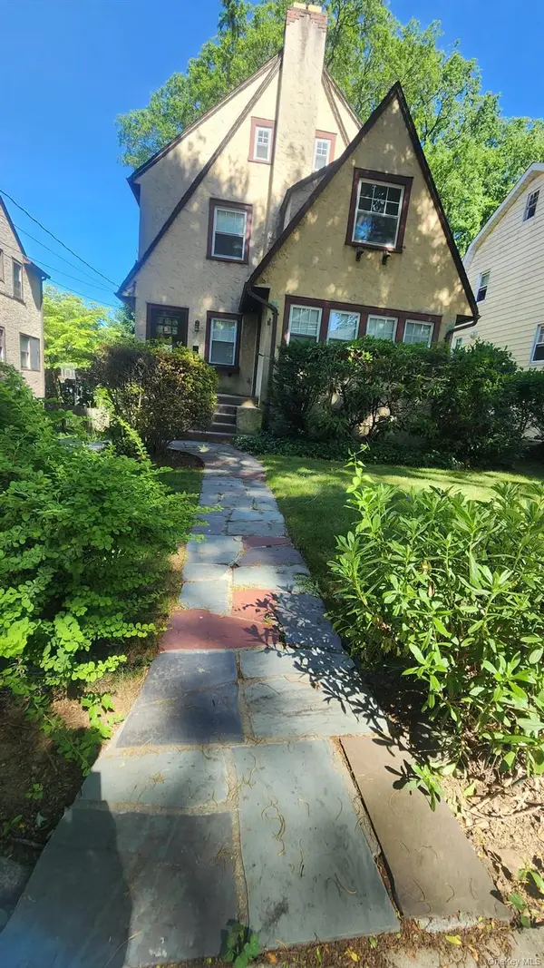 72 Archer Drive, Bronxville, NY 10708