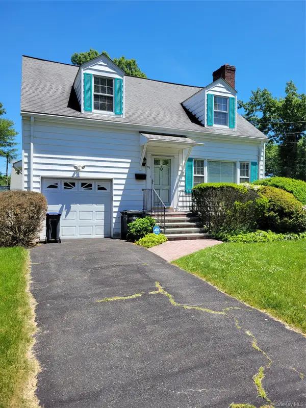 37 Poe Street, Hartsdale, NY 10530