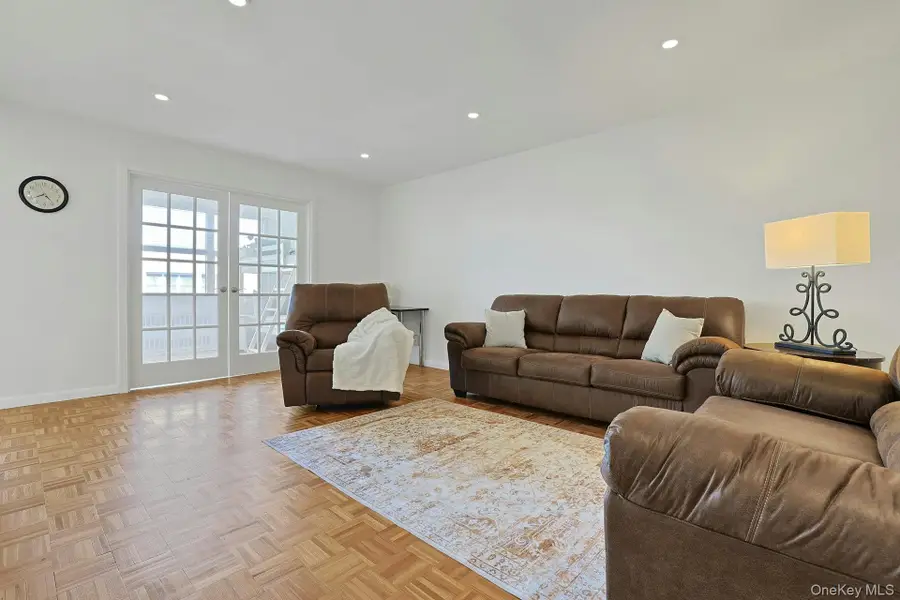 12 Old Mamaroneck Road #7F, White Plains, NY 10605 - #3