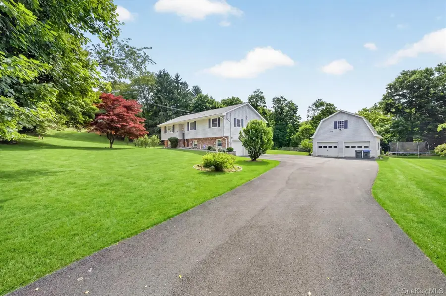18 Helms Hill Road, Washingtonville, NY 10992 - #2