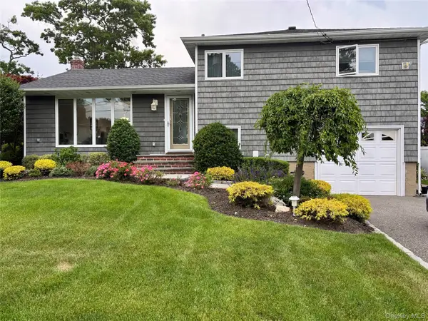 106 Roy Street, Massapequa, NY 11758