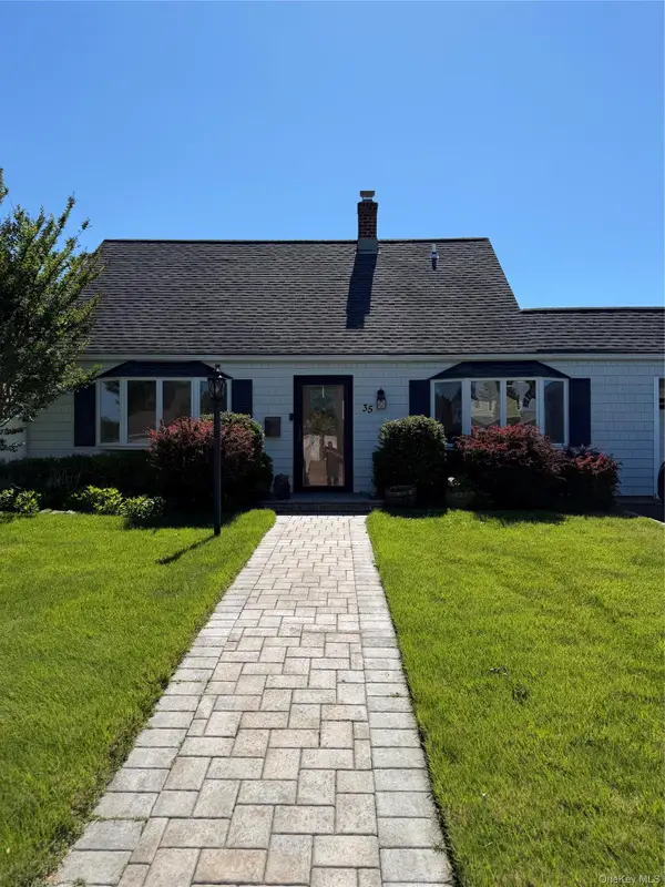 35 Ranch Lane, Levittown, NY 11756