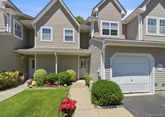 126 Erin Lane, East Setauket, NY 11733 - #1
