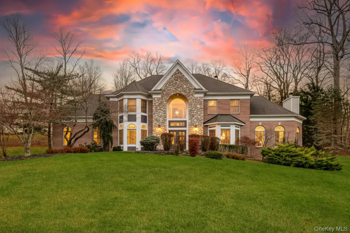 22 Golden Road, Suffern, NY 10901 - #1