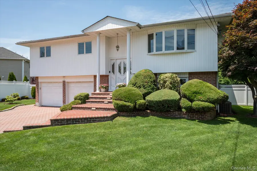 1 Eliot Court, Syosset, NY 11791 - #3