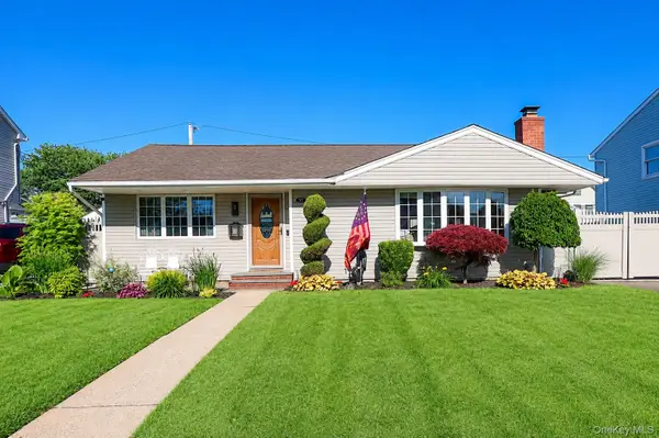 37 Seitz Drive, Bethpage, NY 11714