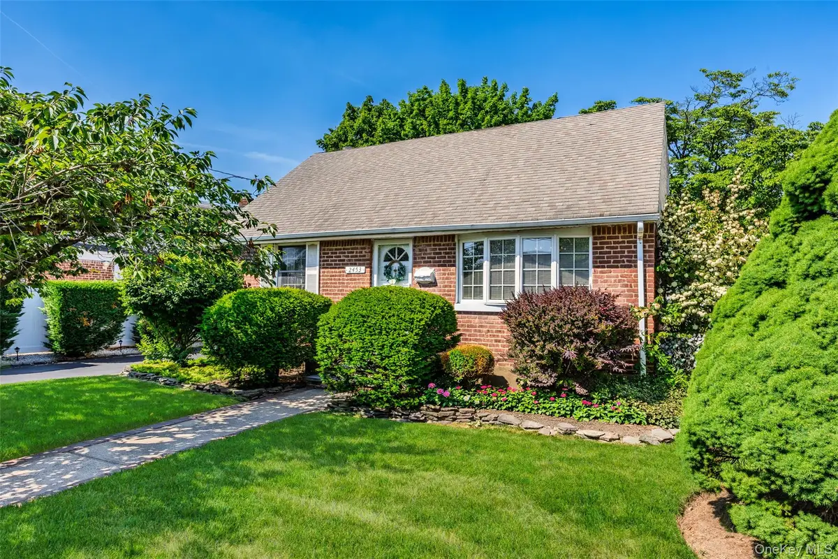 2453 Aberdeen Street, East Meadow, NY 11554 - #1