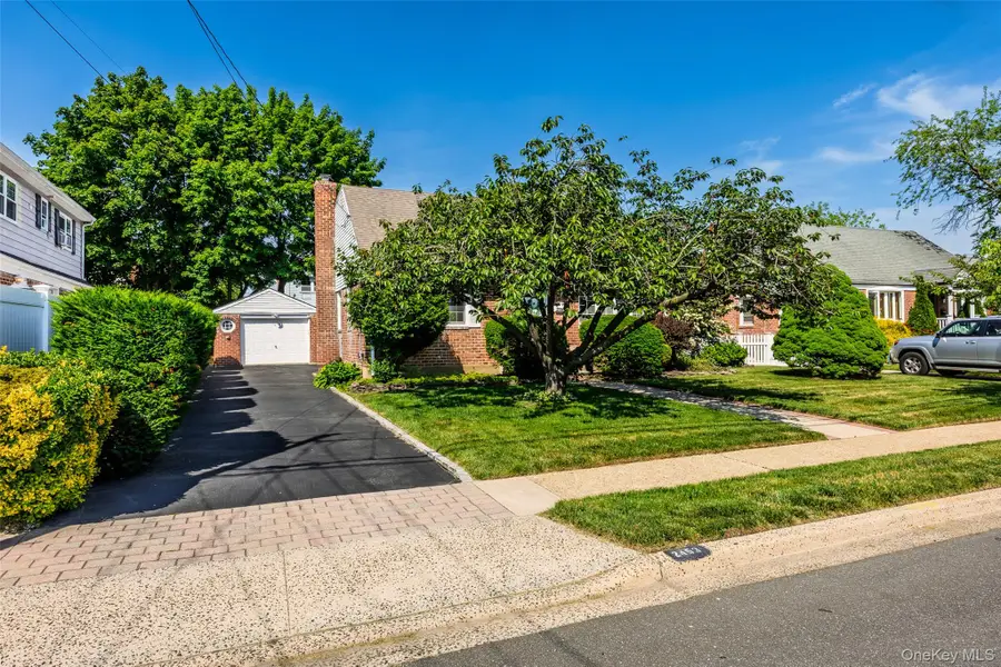 2453 Aberdeen Street, East Meadow, NY 11554 - #3