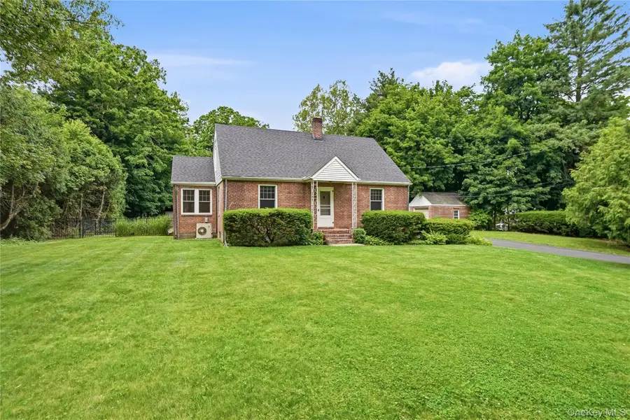 28 Kent Road, Wappingers Falls, NY 12590 - #3