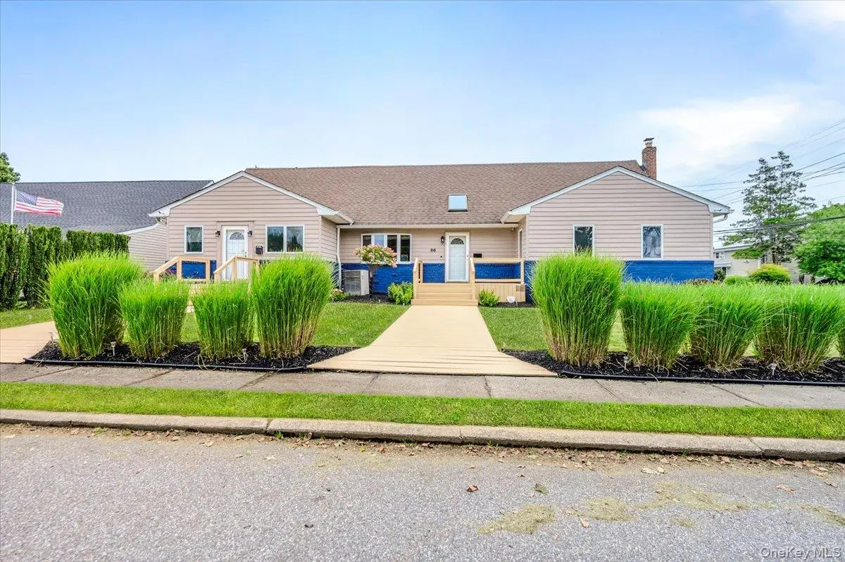 86 Edmore Lane, West Islip, NY 11795 - #1