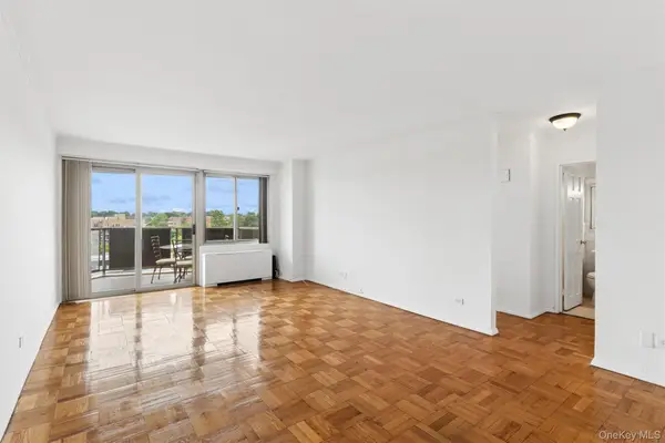 1815 215th Street #6C, Bayside, NY 11360