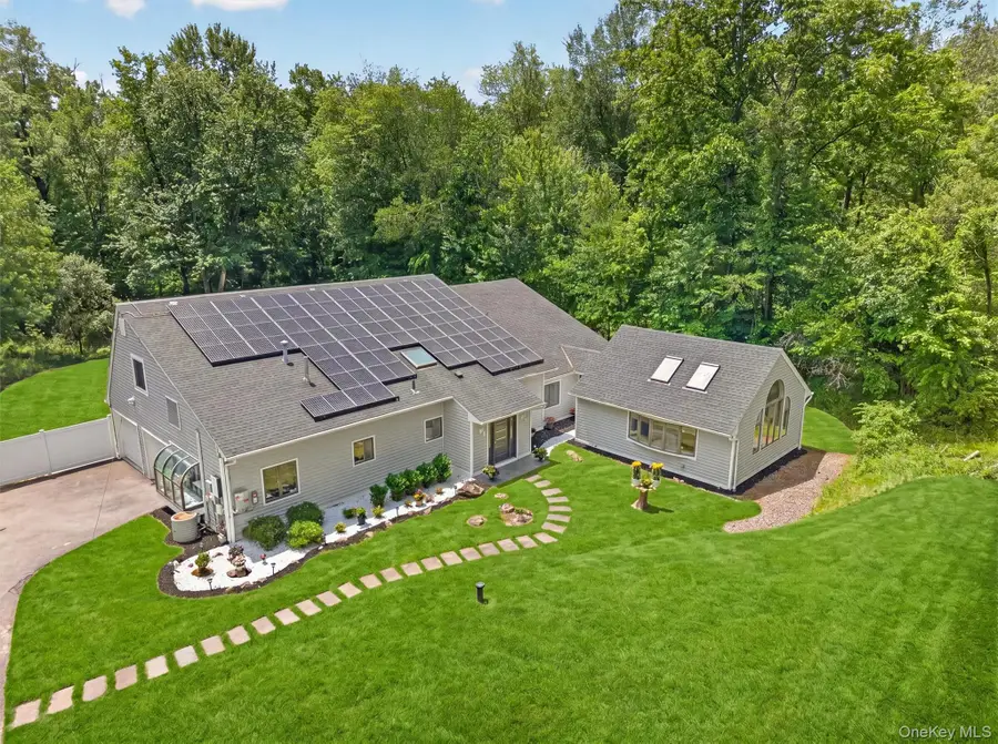 194 S Mountain Road, New City, NY 10956 - #2
