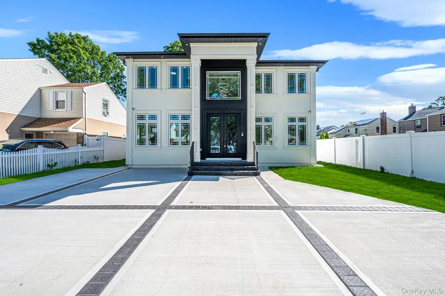 15 Roy Street, Elmont, NY 11003 - #3