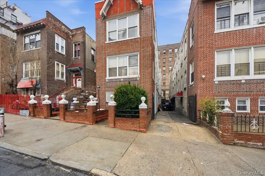 1825 S Andrews Avenue, Bronx, NY 10453 - #2