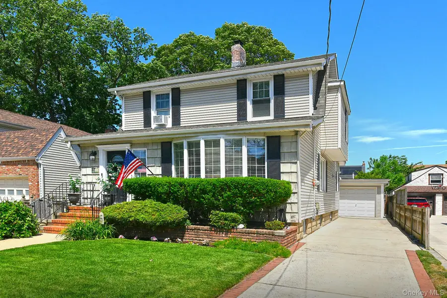 46 Christabel Street, Lynbrook, NY 11563 - #3