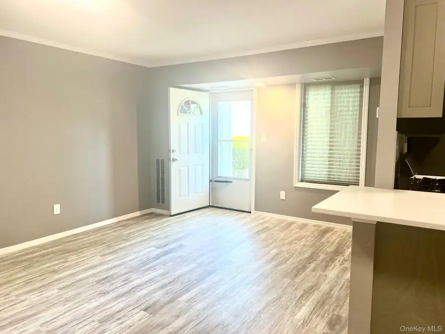 33 Juniper Court #33, Coram, NY 11727 - #2