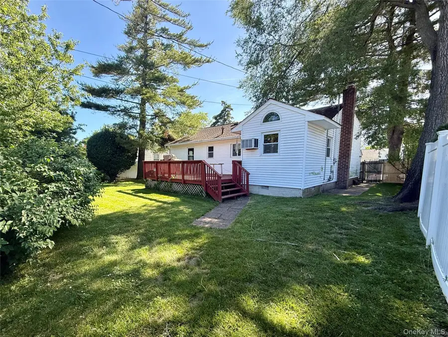 3 Terry Street, Hicksville, NY 11801 - #2