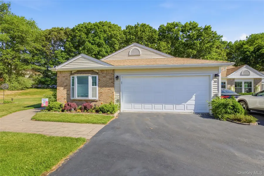 10 Pheasant Trail, Coram, NY 11727 - #3