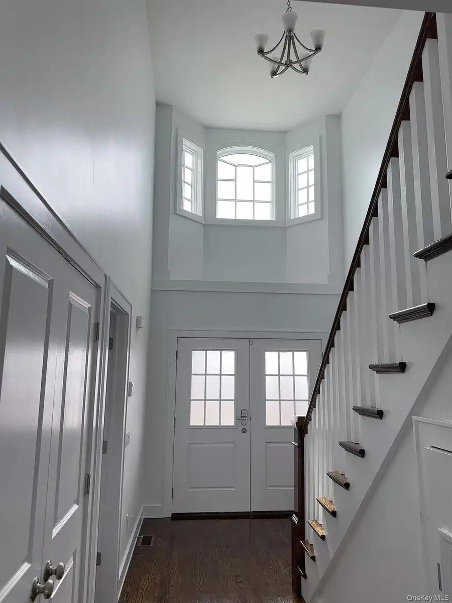 Address Withheld By Seller, Massapequa, NY 11758 - #2