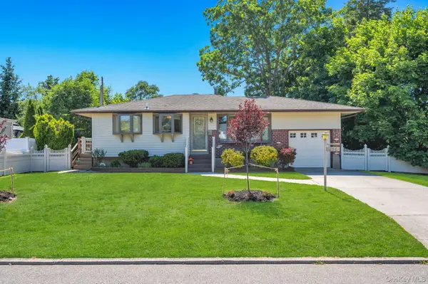 256 W 4th Street, Deer Park, NY 11729