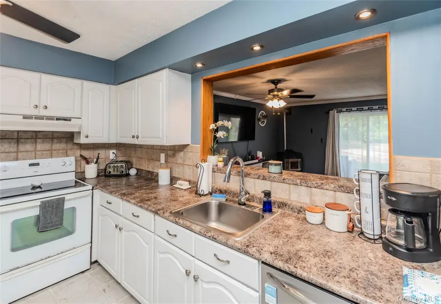 1505 Chelsea Cove S, Hopewell Junction, NY 12533 - #2