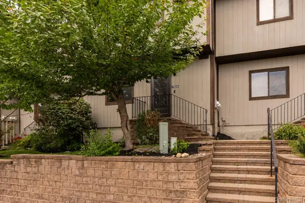 7604 Chelsea Cove N, Hopewell Junction, NY 12533