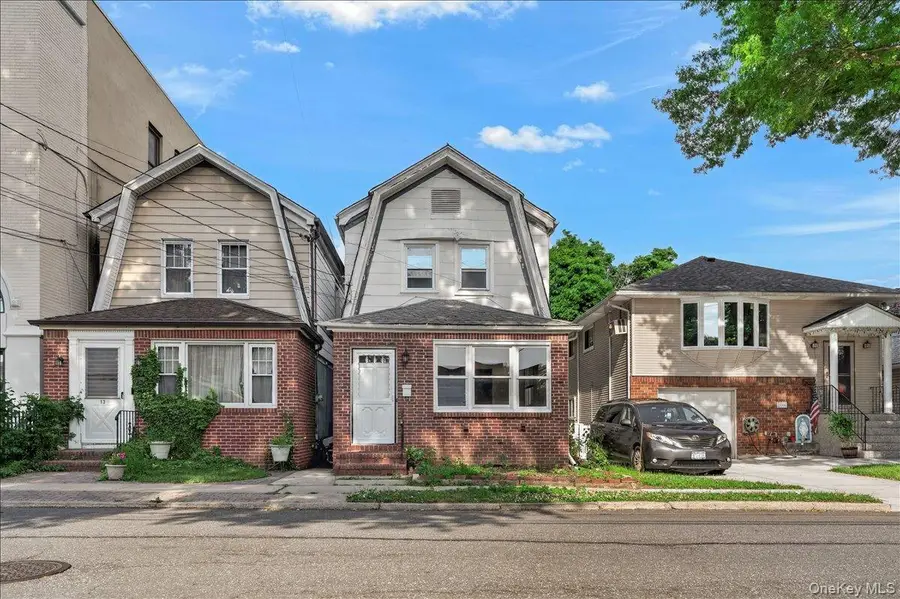 15 Depan Avenue, Floral Park, NY 11001 - #2