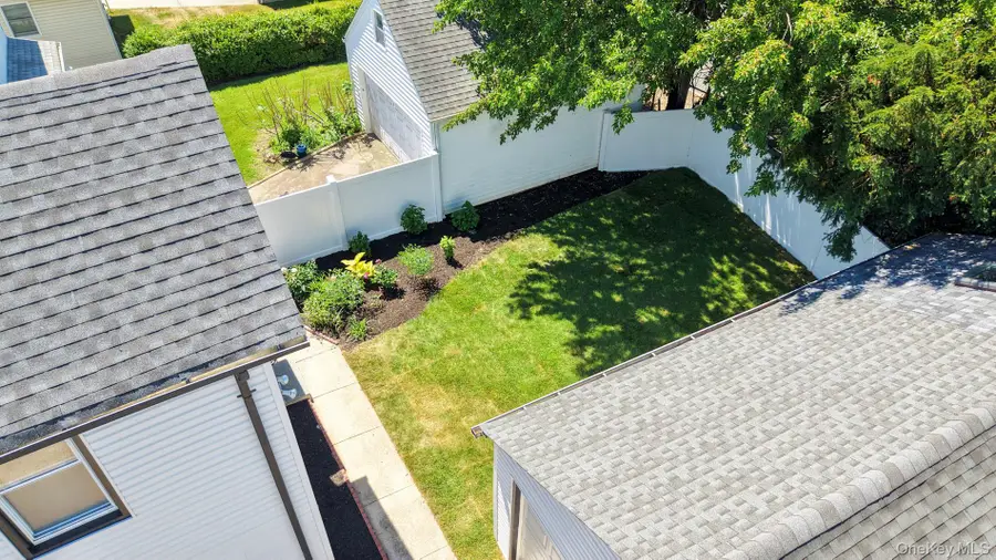 55 Hartwell Place, Woodmere, NY 11598 - #3