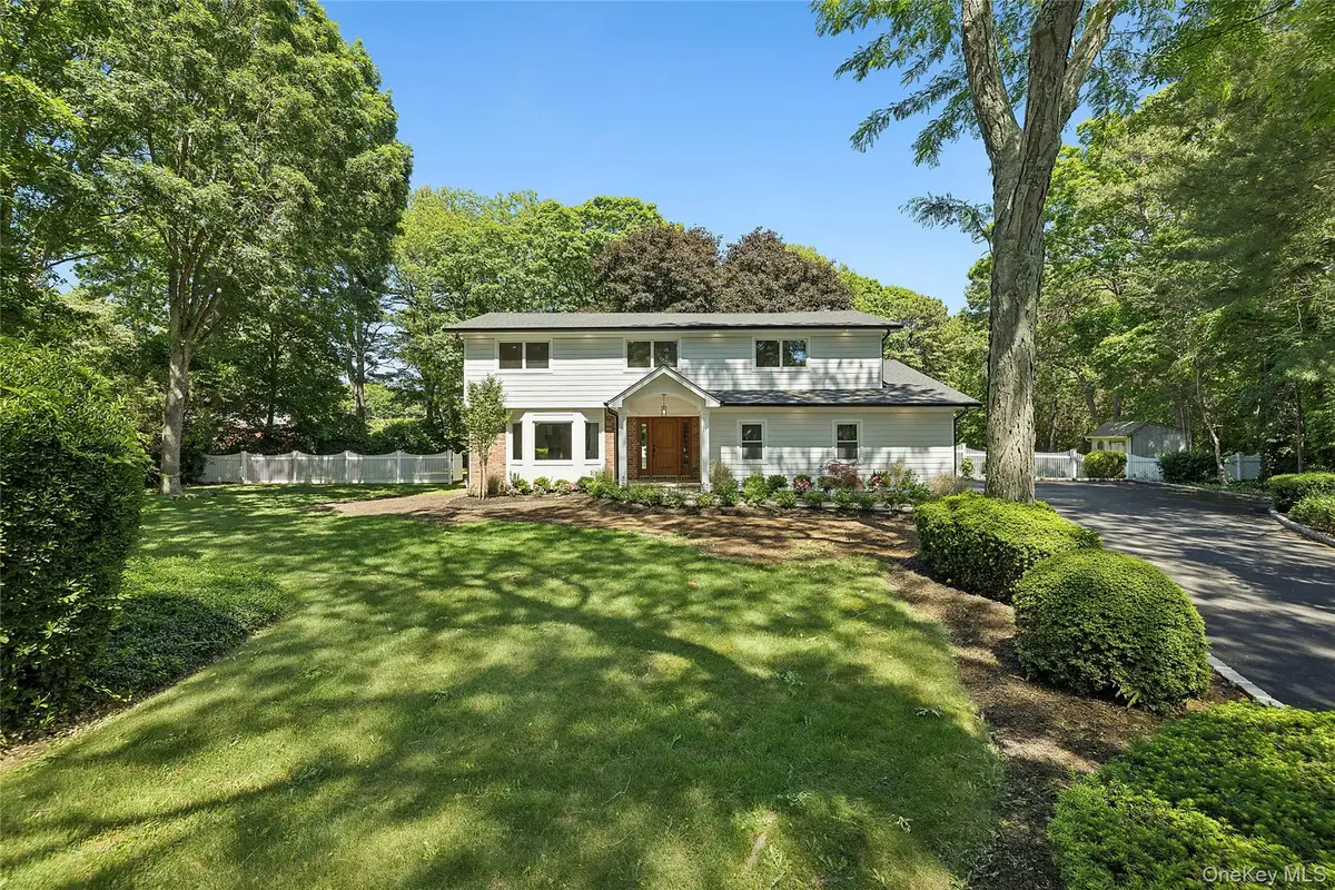 6 Washington Avenue, Dix Hills, NY 11746 - #1