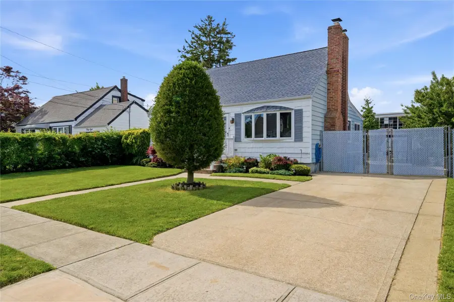 40 Lombardi Place, Amityville, NY 11701 - #3