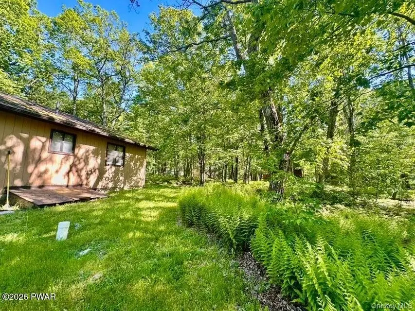 107 Fetlock Drive, Hemlock Farms, PA 18428 - #3
