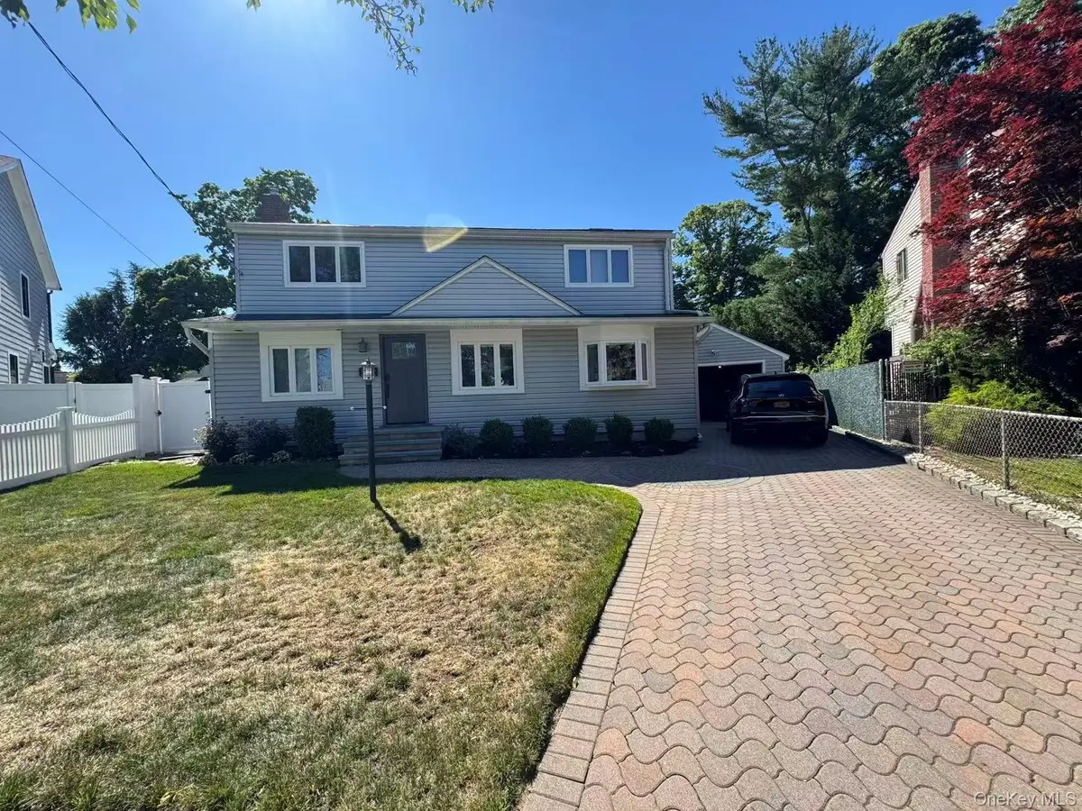 10 Garden Court, Carle Place, NY 11514 - #1