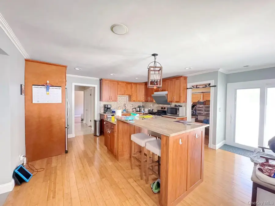 10 Garden Court, Carle Place, NY 11514 - #2