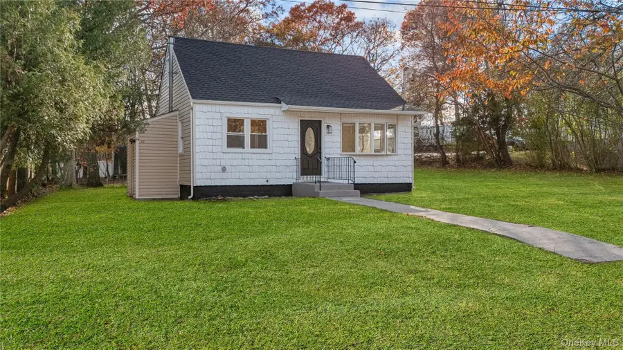 78 Carr Lane, Coram, NY 11727 - #2