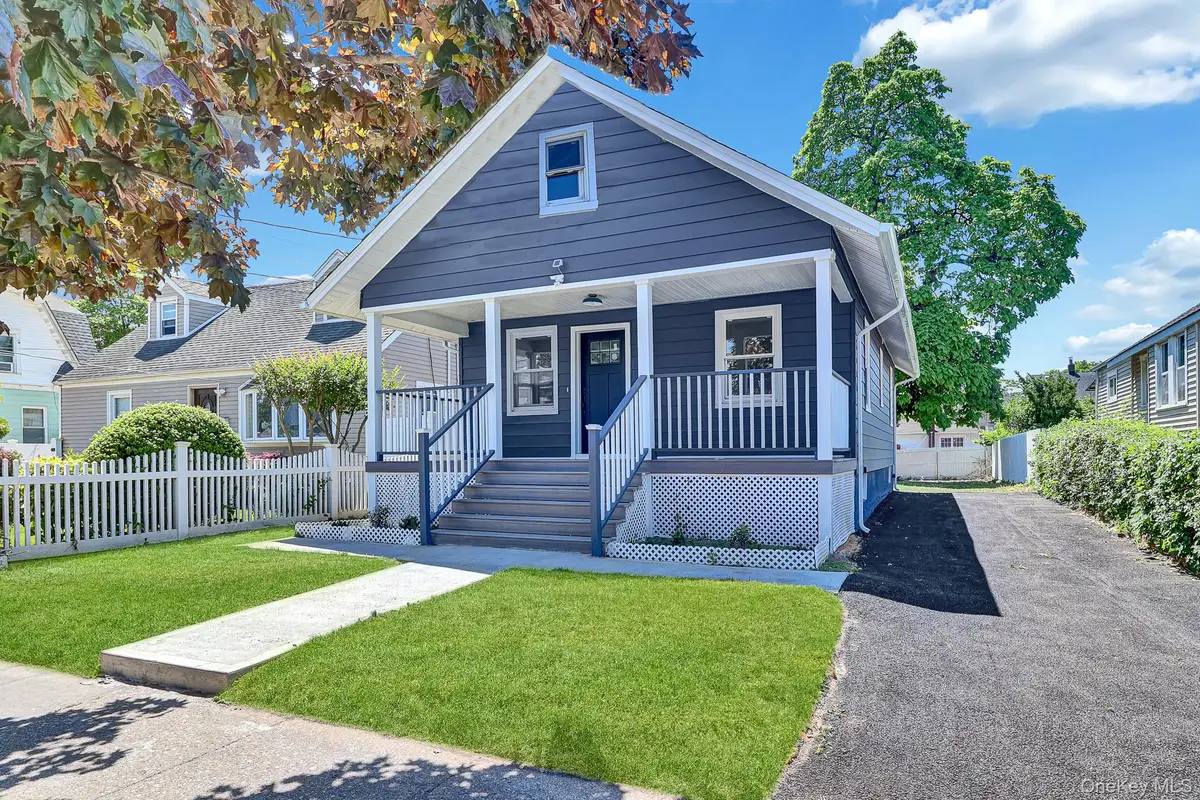 20 Lillian Avenue, Freeport, NY 11520 - #1