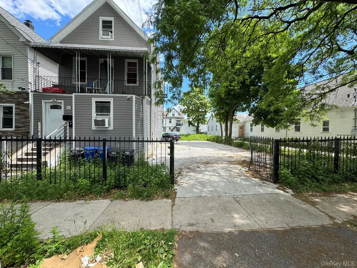423 S 7th Avenue, Mount Vernon, NY 10550 - #1