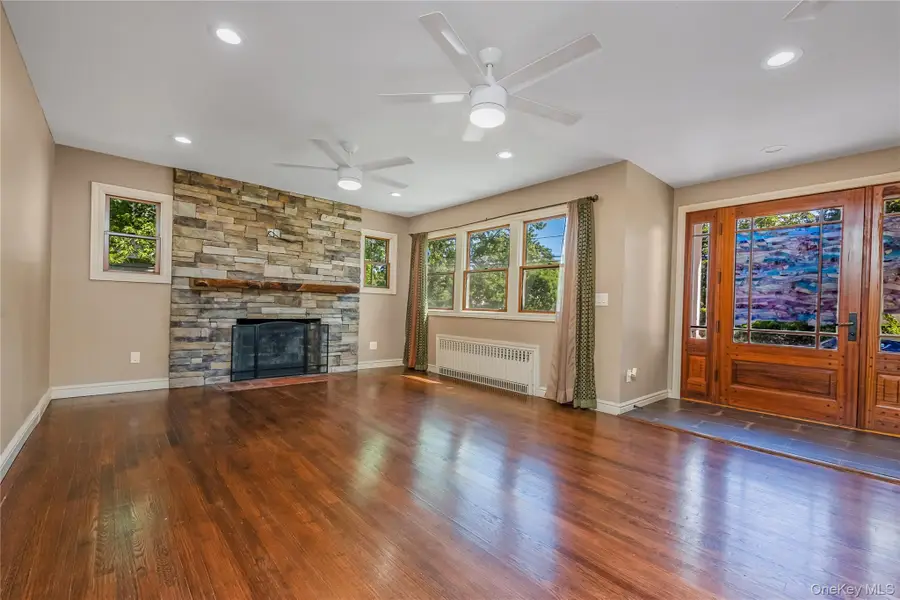 51 Bayside Avenue, Amityville, NY 11701 - #3