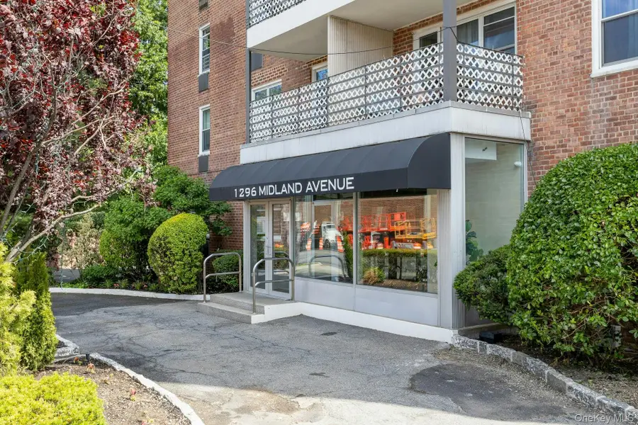1296 Midland Avenue #L2, Yonkers, NY 10704 - #3