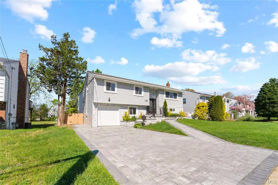 1059 Denton Avenue, Manhasset Hills, NY 11040 - #2