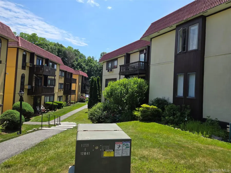 13 Granada Crescent #7, White Plains, NY 10603 - #2