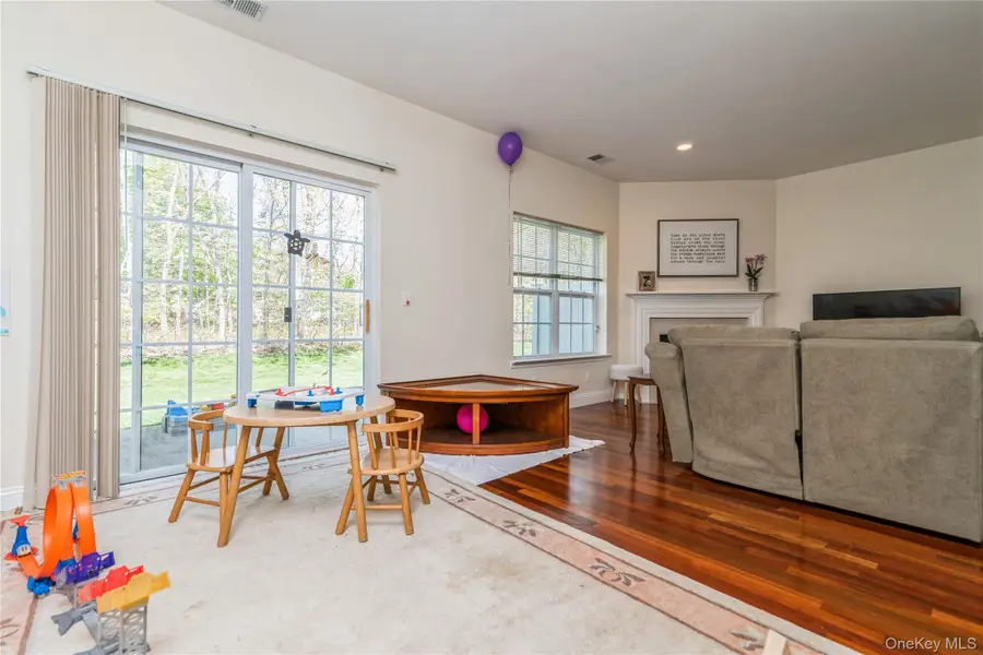 46 Willow Wood Drive #46, East Setauket, NY 11733 - #3