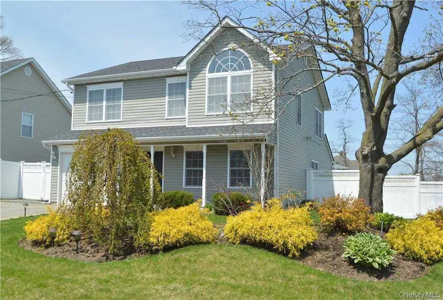 106 Roosevelt Avenue, Massapequa, NY 11758 - #2