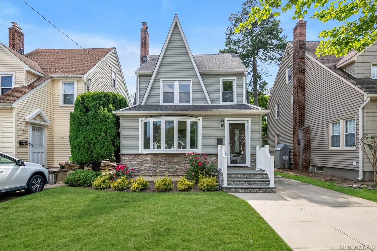 309 Marcellus Road, Mineola, NY 11501 - #1
