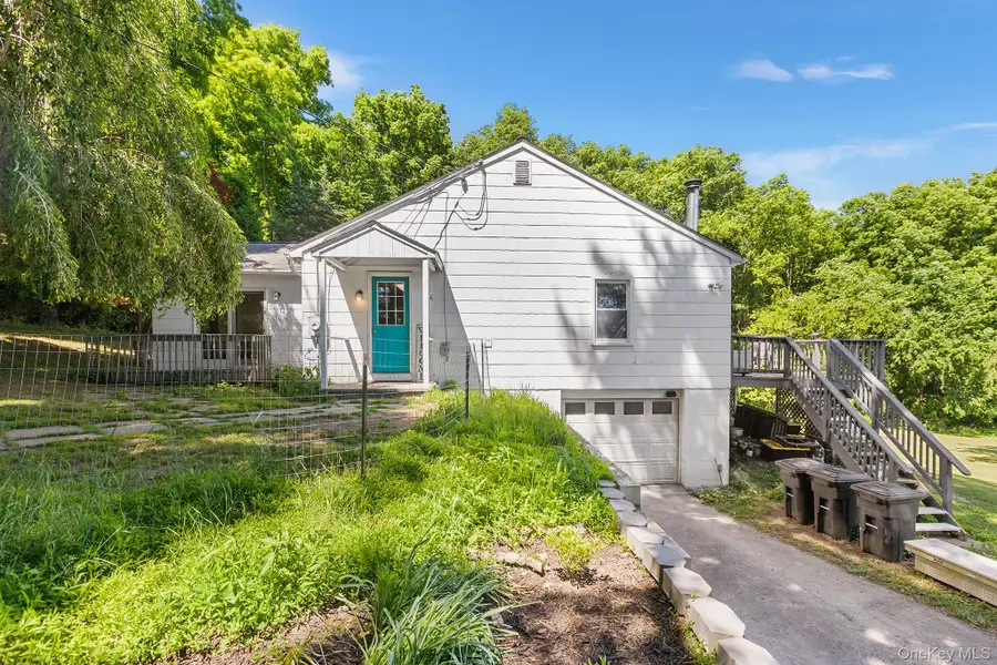 11 Valley View Road, Hopewell Junction, NY 12533 - #3