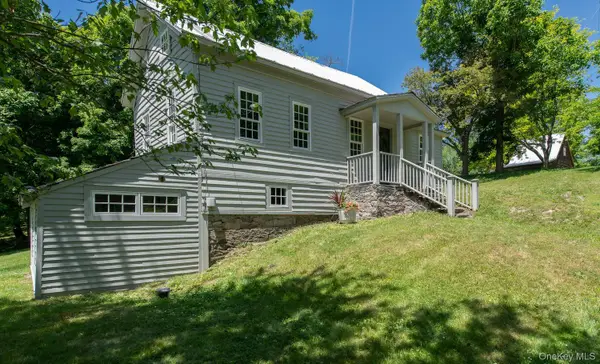 275 Pitts Road, Chatham, NY 12136
