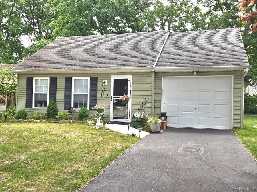 183 Kingston Drive, Ridge, NY 11961 - #2