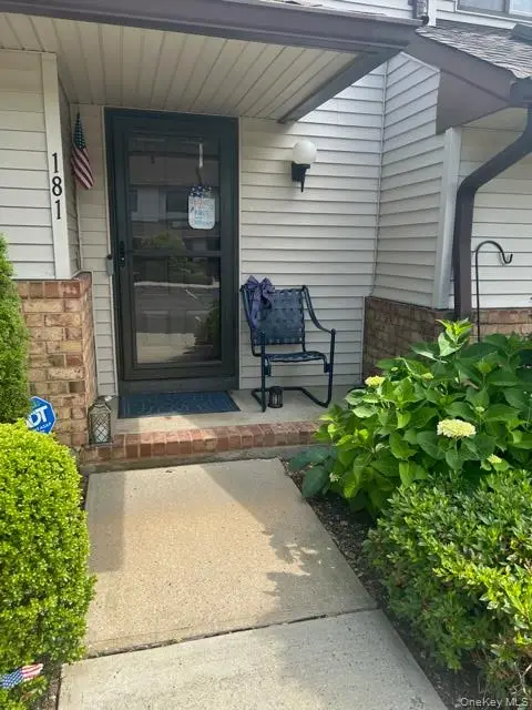 181 Laurel Lane, Wantagh, NY 11793