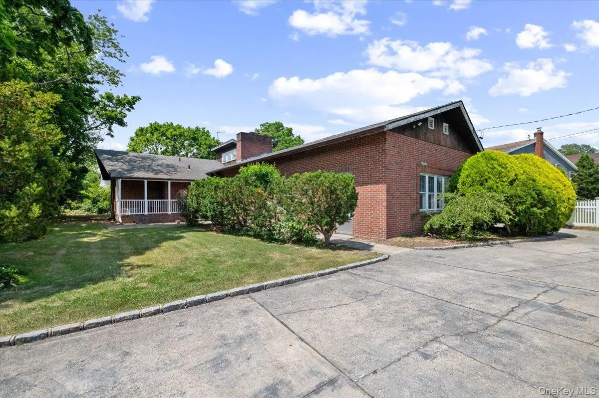 1026 W Broadway, Woodmere, NY 11598 - #1