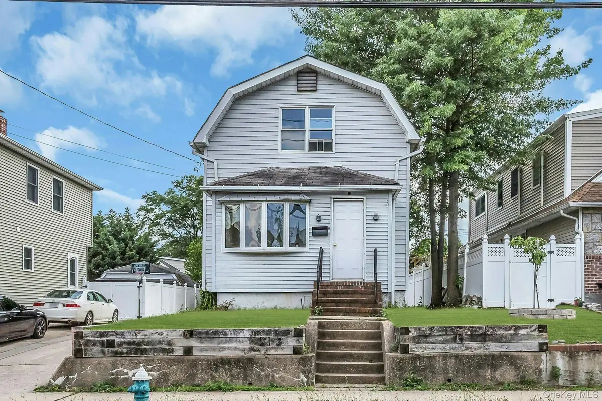 78 Mckee Street, Floral Park, NY 11001 - #1